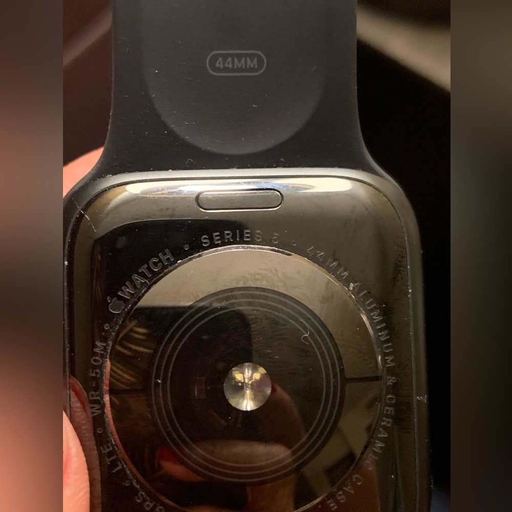 APPLE WATCH SERIES 5 - LIKE NEW - Picture 5 of 7
